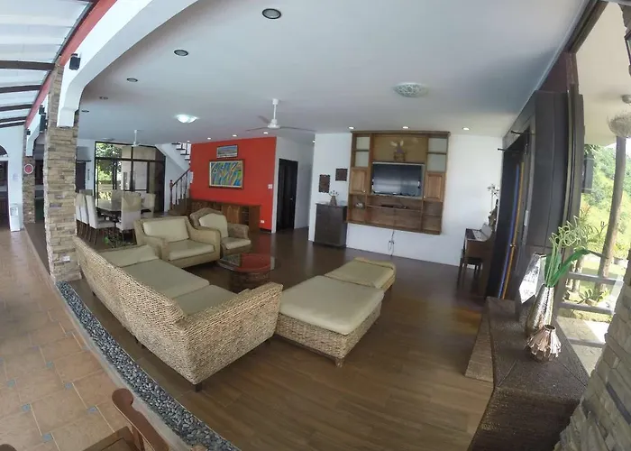 Resort Serenity Farm And Resort, Busay
